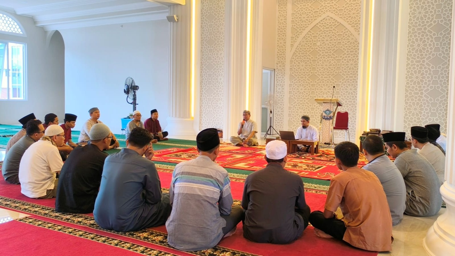 Inspiratif, LPP Al Irsyad Al Islamiyyah Purwokerto Berikan Fasilitas Iktikaf Selama 5 Hari untuk semua Guru dan Karyawan
