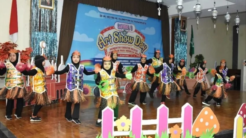 SD Al Irsyad 02 Purwokerto Gelar Art Show Day, Tanamkan 7 Kebiasaan Anak Indonesia Hebat